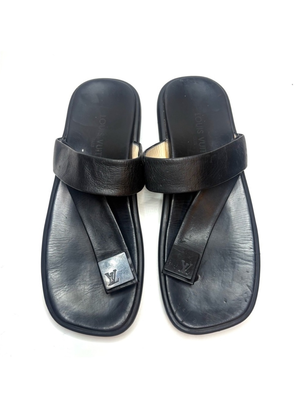Louis Vuitton Black Leather Toe Post Sandals | 40